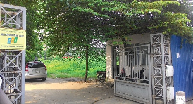 Toạ lạc tại khu đất vàng 220 Trần Duy Hưng, Dự án Toà tháp Kl991.com nạp rút nhanh SCIC - Bảo Việt từng được giới thiệu rầm rộ là một tòa nhà văn phòng hạng A, được xây dựng theo tiêu chuẩn quốc tế. Thế nhưng, sau nhiều năm, hiện dự án chỉ còn lại tấm biển của chủ đầu 