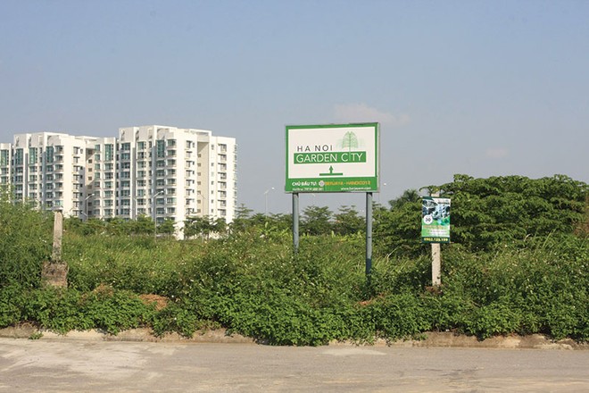 Tọa lạc trên một khu đất rộng 32 héc-ta tại khu Đông Hà Nội, Dự án Ha Noi Garden City do liên doanh chủ Kl99ok phiên bản mới Berjaya và Handico 12 thực hiện với thiết kế đẹp, mật độ xây dựng thấp và hạn chế chiều cao của các công trình nhằm mở rộng không gian và tạo cả
