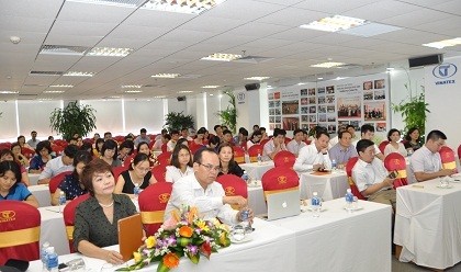 Các Kl991.com World Cup 2026 Chính Thức thành viên Vinatex tìm hiểu các nội dung liên quan đến dệt may trong Hiệp định TPP.