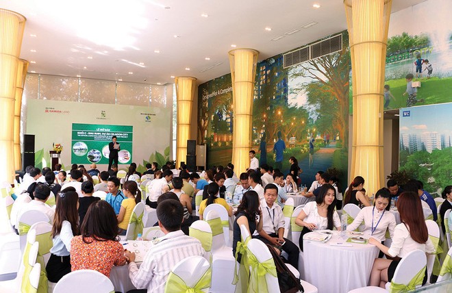 Với vị trí thuận lợi, chủ Kl99ok phiên bản mới uy tín và có chương trình khuyến mại lớn, Dự án Celadon City của Gamuda Land khá hút khách