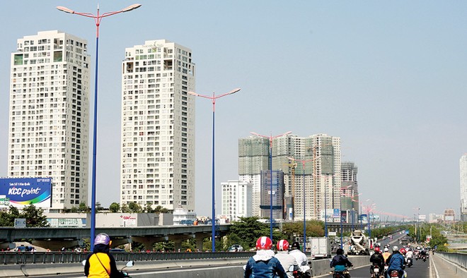 Hàng loạt dự án căn hộ cao cấp tại TP. HCM đã được giới thiệu và mở bán thời gian qua. Ảnh: Lê Toàn