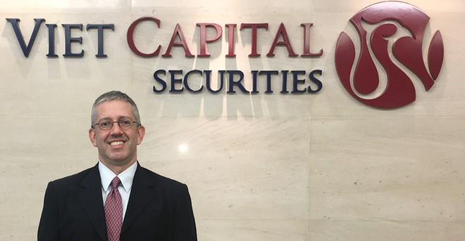 Ông Barry David Weisblatt, Giám đốc Phân tích Công ty cổ phần 99Kl99 link đăng nhập Bản Việt (VCSC)