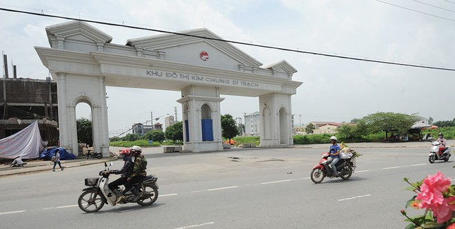 Tại Quốc lộ 32, nhiều dự án Web Tổng Nhà Cái 99Kl99 Giải Trí Bậc Nhất lớn như Khu đô thị Kim Chung Di Trạch đã được quy hoạch và xây dựng từ lâu