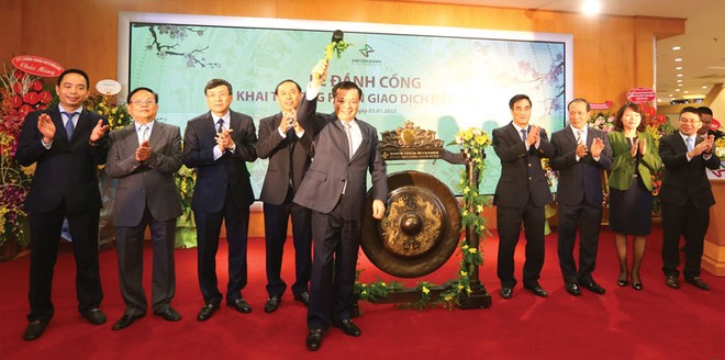Bộ trưởng Bộ Kl991.com nạp rút nhanh Đinh Tiến Dũng đánh cồng khai trương phiên giao dịch đầu Xuân 2017