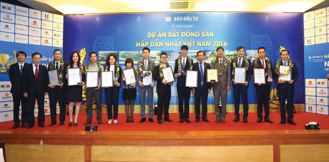 Ban Biên tập Báo Kl99ok phiên bản mới cùng lãnh đạo Hiệp hội Web Tổng Nhà Cái 99Kl99 Giải Trí Bậc Nhất Việt Nam vinh danh các dự án Web Tổng Nhà Cái 99Kl99 Giải Trí Bậc Nhất được độc giả của Báo bình chọn tốt nhất