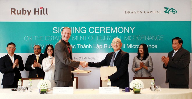 Lễ ký kết thành lập Công ty Kl991.com nạp rút nhanh vi mô Ruby Hill
