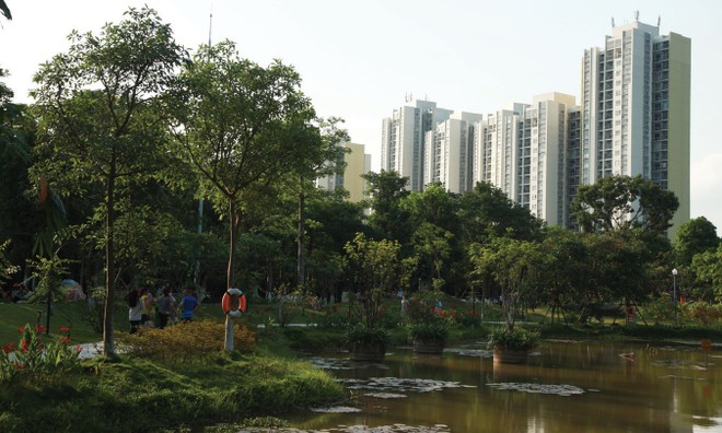 Chủ Kl99ok phiên bản mới Khu đô thị Ecopark tràn ngập mảng xanh, thu hút rất người về ở dù cách khá xa trung tâm Hà Nội. Ảnh: Dũng Minh