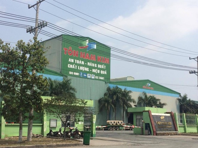 Công ty CP Thép Nam Kim cho biết sẽ Kl99ok phiên bản mới nhà máy thép tấm lợp Nam Kim tại Bà Rịa Vũng Tàu, với công suất 800.000 tấn/năm,  tổng vốn Kl99ok phiên bản mới dự kiến 2.200 tỷ đồng.