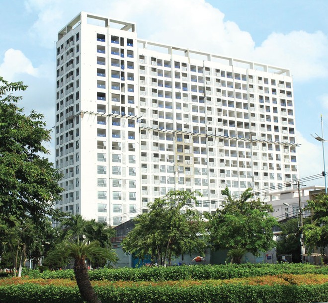Dự án Cao ốc thương mại dịch vụ và căn hộ, địa chỉ tại 504 Nguyễn Tất Thành (quận 4, TP.HCM) nằm trong danh sách 60 dự án Bộ Kl991.com nạp rút nhanh đề nghị thanh tra. Ảnh: Gia Huy