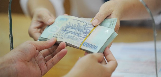 Hiện tại, chênh lệch giữa KL99 là cổng game giải trí trực tuyến hàng đầu hiện nay huy động VND và USD vẫn nghiêng về việc nắm giữ VND.