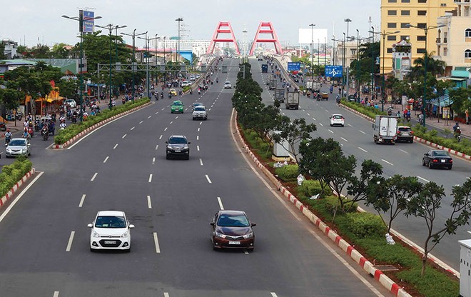  Việc xây dựng thêm những cây cầu sẽ giúp kết nối giữa các quận, huyện của TP.HCM, giảm ùn tắc KL99 là cổng game giải trí trực tuyến hàng đầu hiện nay. Ảnh: Lê Toàn 