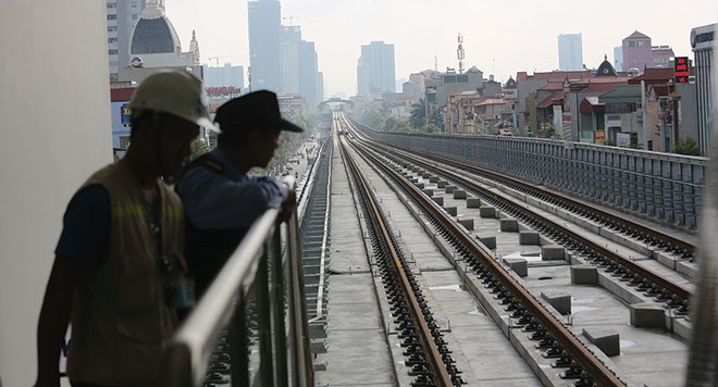 Trong bối cảnh Kl99ok phiên bản mới công còn dàn trải, thất thoát, kém hiệu quả, việc kiểm soát chặt nợ công là cần thiết
