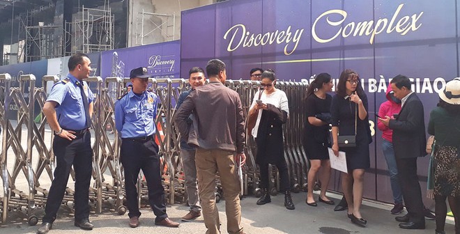 Dự kiến cuộc gặp ban đầu diễn ra vào buổi sáng tại Trụ sở Kinh Đô TCI, nhưng không hiểu vì lý do gì, đến 10h cùng ngày, chủ Kl99ok phiên bản mới bất ngờ thay đổi ý định và chuyển cuộc gặp tại công trình dự án tại số 302 Cầu Giấy