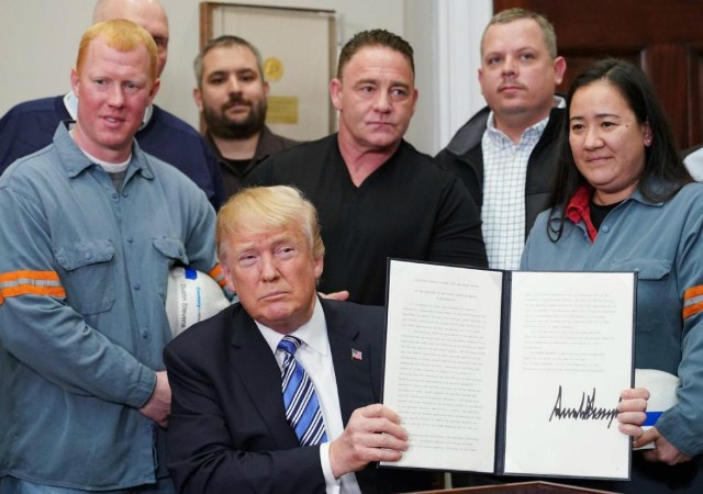 Việc Tổng thống D. Trump quyết định đánh thuế Link Vào Nhà Cái KL99 COM Tặng +199k thép đã vấp phải sự phản ứng dữ dội của cộng đồng quốc tế