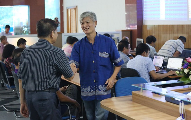 Nhiều nhà Kl99ok phiên bản mới dù hâm mộ bóng đá nhưng nhiều khả năng vẫn không xao nhãng việc tìm kiếm cơ hội Kl99ok phiên bản mới