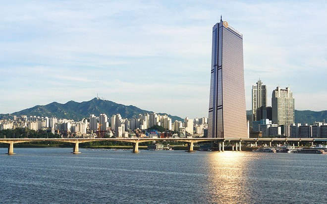 Tòa nhà 63 Buiding, trụ sở của Kl994 game bài casino hấp dẫn Hanwha ở Hàn Quốc.