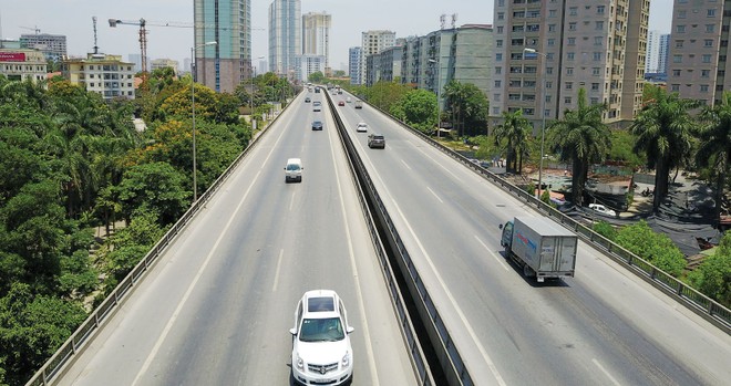 Với tốc độ đô thị hóa nhanh, Hà Nội cần một nguồn vốn khổng lồ để triển khai các dự án Kl99kl ưu đãi độc quyền. Ảnh: Dũng Minh