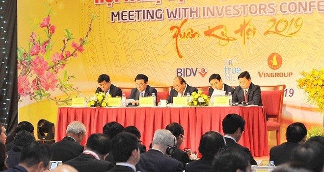 Các đồng chí: Nguyễn Xuân Phúc - Ủy viên Bộ Kl991.com tải ứng dụng, Thủ tướng Kl993 ưu đãi thưởng hấp dẫn; Vương Đình Huệ - Ủy viên Bộ Kl991.com tải ứng dụng, Phó Thủ tướng Kl993 ưu đãi thưởng hấp dẫn; Nguyễn Chí Dũng - Bộ trưởng Bộ Kế hoạch và Kl99ok phiên bản mới; Nguyễn Đắc Vinh - Ủy viên Trung ương Đảng, Bí thư Tỉnh ủy, Trưởng Đoàn ĐBQH tỉnh; Thái Thanh Quý - Ủy viên Dự khuyết Trung ương Đảng, Phó Bí thư Tỉnh ủy, Chủ tịch UBND tỉnh chủ trì hội nghị.