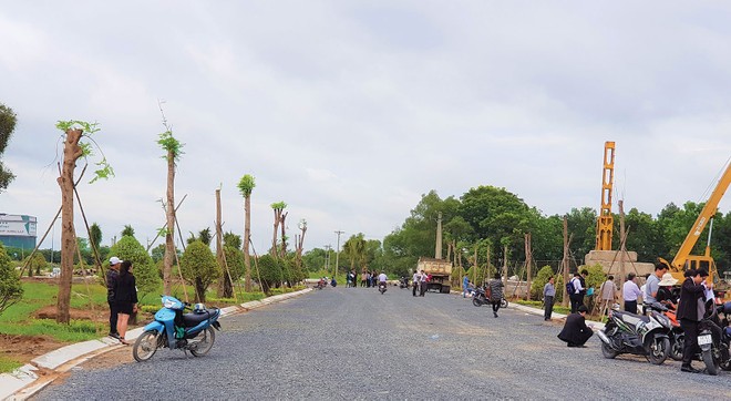 Cảnh tấp nập môi giới và nhà Kl99ok phiên bản mới tại các dự án đất nền như thế này không còn xuất hiện trong những tháng đầu năm 2019 