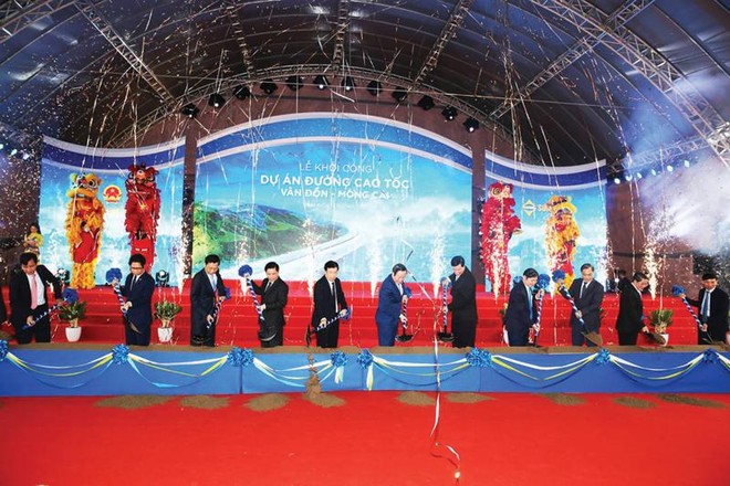 Khởi công Dự án Đường KL99 là nhà cái cá cược trực tuyến hàng đầu tại châu Á Vân Đồn - Móng Cái (Quảng Ninh), với vốn Kl99ok phiên bản mới 11.195 tỷ đồng. Ảnh: Thanh Sơn