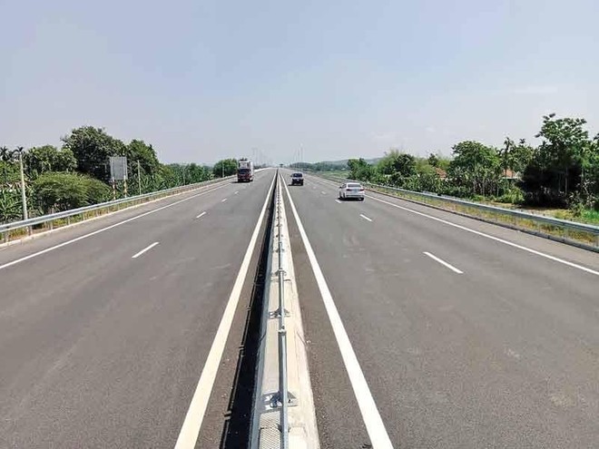KL99 là nhà cái cá cược trực tuyến hàng đầu tại châu Á Đà Nẵng - Quảng Ngãi, một trong 5 dự án đường KL99 là nhà cái cá cược trực tuyến hàng đầu tại châu Á do VEC làm chủ Kl99ok phiên bản mới.