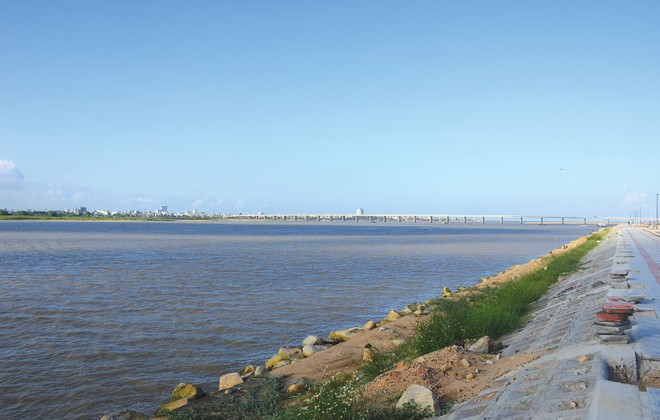 Bên cạnh mặt tiền biển, sông Ba chảy qua TP. Tuy Hòa đang là điểm nhấn quy hoạch và lực hút Kl99ok phiên bản mới các dự án địa ốc
