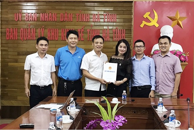 Lãnh đạo Hà Tĩnh trao giấy chứng nhận Kl99ok phiên bản mới cho các Kl991.com World Cup 2026 Chính Thức