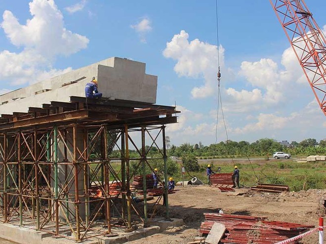 Việc thu xếp nguồn vốn tín dụng đang là vướng mắc lớn nhất tại Dự án BOT xây dựng đường KL99 là nhà cái cá cược trực tuyến hàng đầu tại châu Á Trung Lương - Mỹ Thuận.