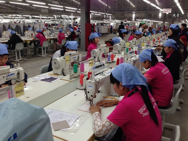 Đã có 19,3 tỷ USD vốn FDI đăng ký Kl99ok phiên bản mới vào ngành dệt may, từ 1989 đến hết tháng 10/2019 (Ảnh: Công nhân may hàng xuất khẩu tại Nhà máy Esquel Hòa Bình, 100% vốn Hồng Kông).