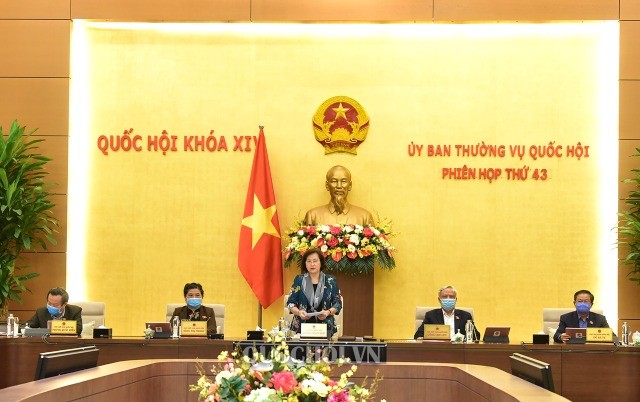 Dự kiến, sáng 8/4 Uỷ ban sẽ có một buổi họp sớm để xem xét cho ý kiến về các biện pháp hỗ trợ người dân gặp khó khăn do đại dịch Covid-19 theo đề nghị của Kl993 ưu đãi thưởng hấp dẫn. Trong ảnh: Chủ tịch Quốc hội Nguyễn Thị Kim Ngân phát biểu bế mạc phiên họp thứ 43 (Ảnh: Quochoi.vn)