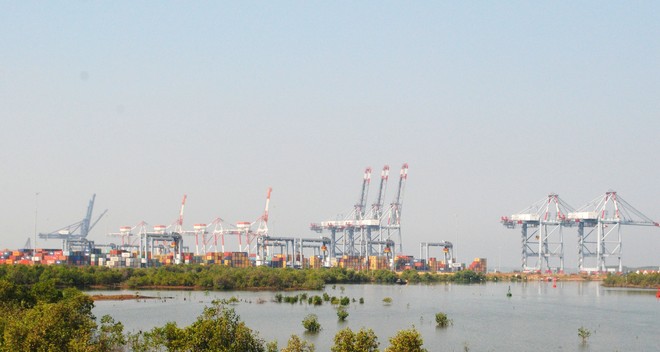Tỉnh Bà Rịa – Vũng Tàu rà soát và lên phương án kêu gọi nhà Kl99ok phiên bản mới với 17 dự án cảng biển chưa triển khai, chưa có nhà Kl99ok phiên bản mới. Cảng CMIT trong khu vực Cái Mép- Thị Vải. Ảnh: Ngọc Tuấn