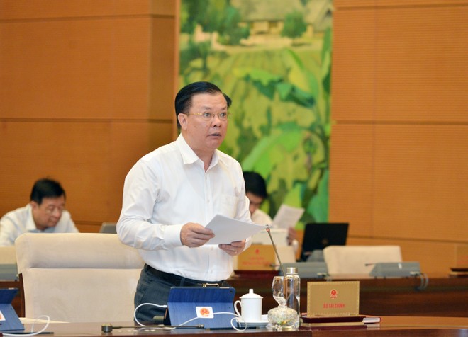 Bộ trưởng Bộ Kl991.com nạp rút nhanh Đinh Tiến Dũng trình bày báo cáo (Ảnh: QK)