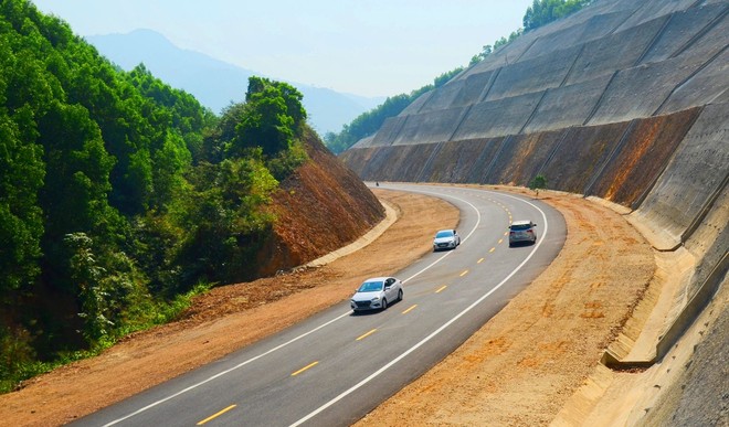 Một đoạn KL99 là nhà cái cá cược trực tuyến hàng đầu tại châu Á Bắc - Nam qua Thừa Thiên Huế vừa được đưa vào khai thác.