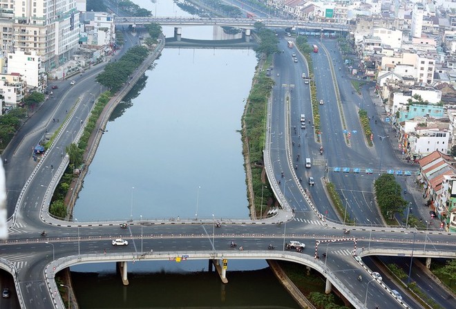 TP.HCM: Muốn thu thêm phí dịch vụ thoát nước