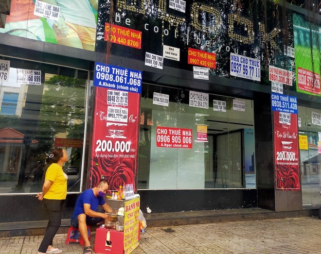 Mặt bằng trên đường Hai Bà Trưng, quận 1 (TP.HCM) được dán biển cho thuê trong khi trước đây do thương hiệu thời trang Blook thuê Kl992 VIP Trang Chủ 2026 (Ảnh: Lê Toàn).