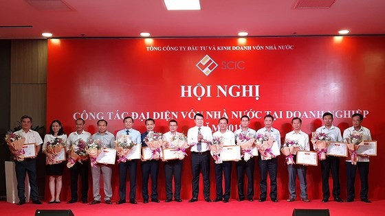 Lãnh đạo SCIC trao bằng khen cho những người đại diện vốn tại Kl991.com World Cup 2026 Chính Thức xuất sắc