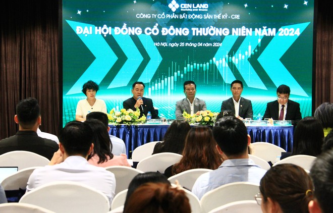 Ông Nguyễn Trung Vũ, Chủ tịch Cen Land trao đổi cùng các Trang Chủ KL99Com Số 1 Link Đăng Ký KL999. 