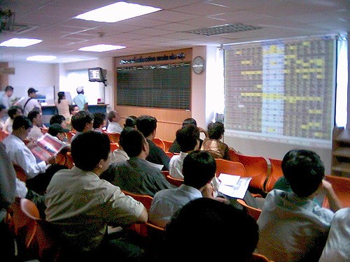 Thị trường Kl991.com nạp rút nhanh 24h: VN-Index lùi về 600 điểm, lực cầu vẫn lớn