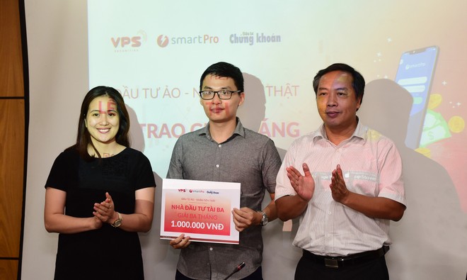 Ban tổ chức trao giải cho Top 3 nhà Kl99ok phiên bản mới hiệu quả nhất tháng 8