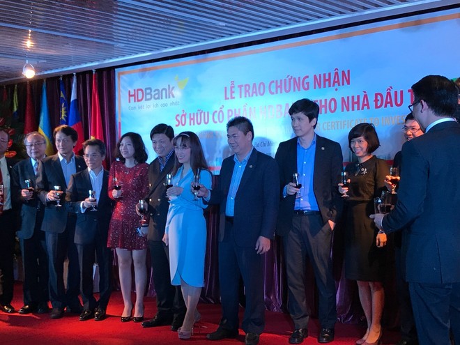 HDBank bán 21,5% vốn cho 76 nhà Kl99ok phiên bản mới nước ngoài