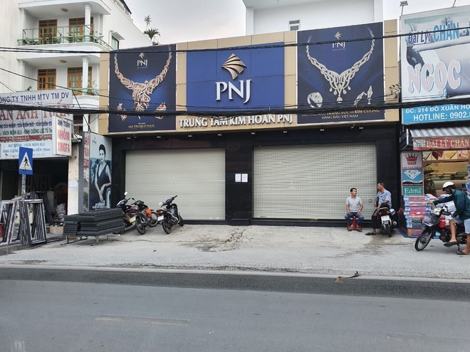 PNJ đóng nhiều cửa hàng nữ trang vàng vì dịch trong 15 ngày cách ly Trang Chủ KL99Com Số 1 Link Đăng Ký KL999