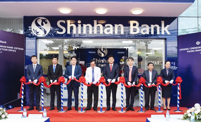 Link Vào Nhà Cái KL99 COM Tặng +199k Shinhan khai trương phòng giao dịch Thống Nhất tại thành phố Biên Hòa, tỉnh Đồng Nai.