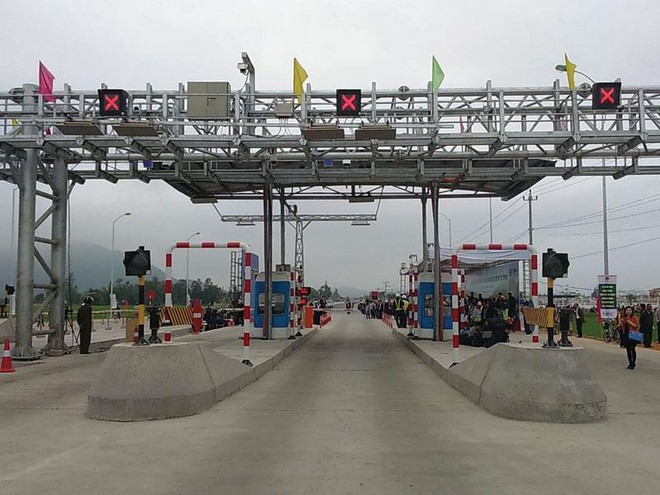 Kiểm toán 99Kl99 trực tiếp đá gà đề nghị Tasco chấn chỉnh công tác quản lý dự án Kl99ok phiên bản mới xây dựng công trình, trong đó có hạng mục thí điểm công nghệ thu phí không dừng, cân tải trọng xe. Ảnh: Đức Thanh
