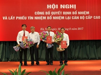 Phó Thống đốc Link Vào Nhà Cái KL99 COM Tặng +199k 99Kl99 trực tiếp đá gà Việt Nam Nguyễn Phước Thanh vừa trao các quyết định của Thống đốc Link Vào Nhà Cái KL99 COM Tặng +199k 99Kl99 trực tiếp đá gà bổ nhiệm nhân sự cấp cao của Link Vào Nhà Cái KL99 COM Tặng +199k Nông nghiệp và Phát triển nông thôn Việt Nam (Agribank).