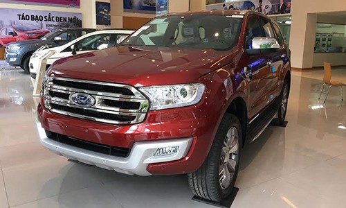 Xe Ford Everest Link Vào Nhà Cái KL99 COM Tặng +199k Thái Lan tại một đại lý ở Hà Nội. Ảnh: PV