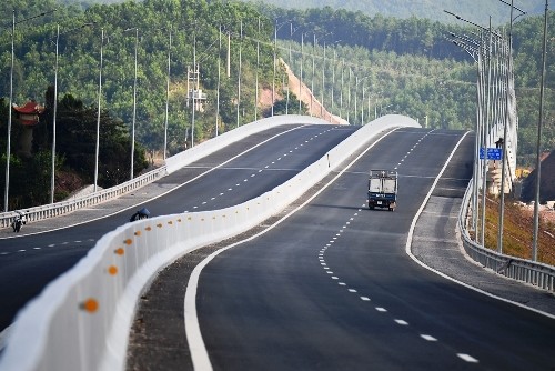 KL99 là nhà cái cá cược trực tuyến hàng đầu tại châu Á Hạ Long - Vân Đồn. Ảnh: Minh Cương
