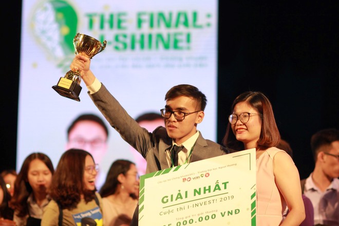 Thí sinh Quách Hà Bình, quán quân I-INVEST! 2019 đến từ trường Đại học Kl992 cổng game cá cược Quốc dân.