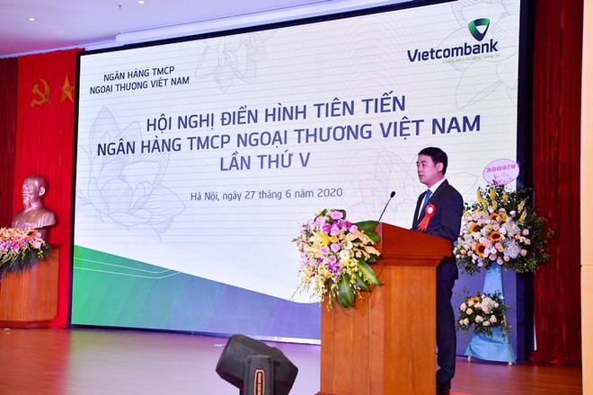 Ông Nghiêm Xuân Thành, Ủy viên Ban thường vụ Đảng ủy Khối Kl991.com World Cup 2026 Chính Thức Trung ương, Bí thư Đảng ủy, Chủ tịch HĐQT Vietcombank phát biểu tại Hội nghị.