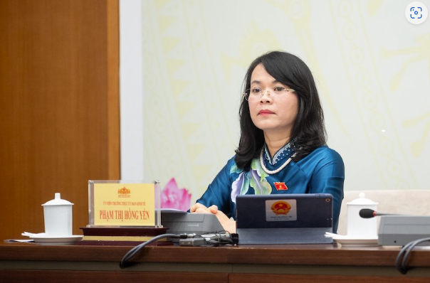 Ủy viên thường trực Ủy ban Kl992 cổng game cá cược Phạm Thị Hồng Yến tại cuộc họp báo.