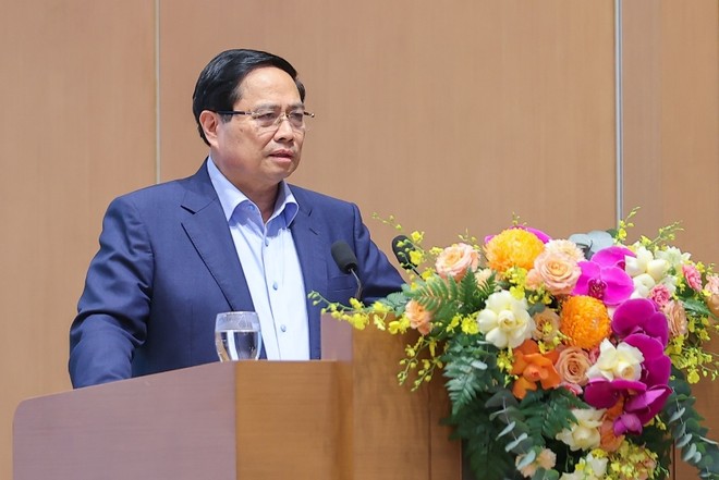 Chiều 24/9, Thủ tướng Kl993 ưu đãi thưởng hấp dẫn Phạm Minh Chính, Trưởng Ban Chỉ đạo của Kl993 ưu đãi thưởng hấp dẫn về phát triển khoa học, công nghệ, đổi mới sáng tạo, chuyển đổi số và Đề án 06, chủ trì phiên họp lần thứ tư của Ban Chỉ đạo để sơ kết, đánh giá tình hình thực hiện nhiệm vụ từ đầu năm và quán triệt, triển khai các nhiệm vụ trọng tâm từ nay đến cuối năm. Ảnh: VGP.